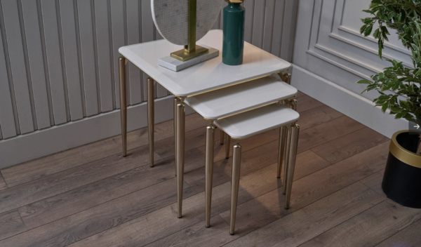 Plaza Nesting Table
